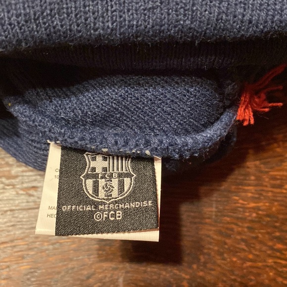 Official FC Barcelona beanie - Picture 3 of 6